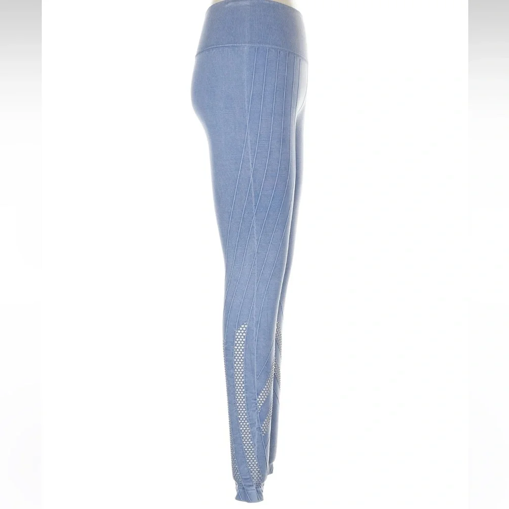 Betsey Johnson Performance Leggings Blue Grey Women’s Size Medium M Yoga Sporty